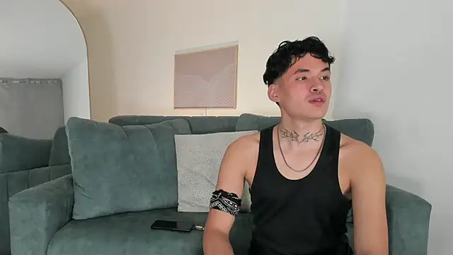 Snapshot of MatheoVelez chatting on March 3, 2025, 9:00 am MatheoVelez online show from March 3, 2025, 9:00 am