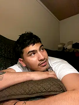 Snapshot of MatheoVelez chatting on September 9, 2025, 4:34 am MatheoVelez online show from September 9, 2025, 4:34 am