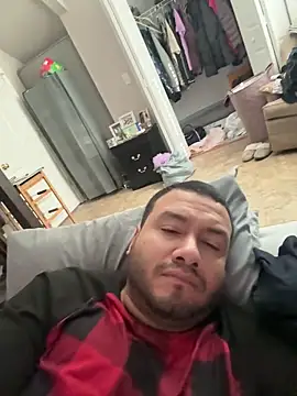 Snapshot of elamante03 chatting on December 30, 2024, 3:13 pm elamante03 online show from December 30, 2024, 3:13 pm