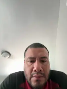 elamante03 online show from April 16, 2026, 3:35 pm