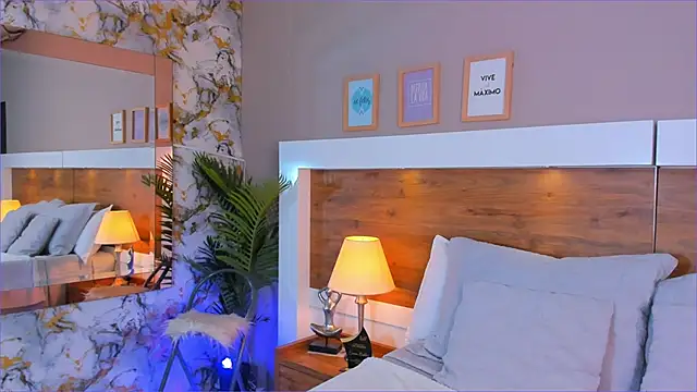 EmaBakker online show from January 13, 2026, 11:26 am