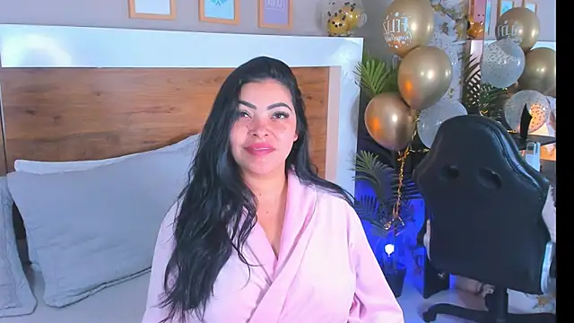 EmaBakker online show from April 12, 2026, 11:48 am