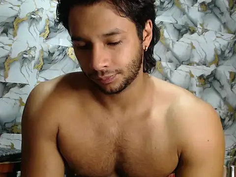 Snapshot of alextonbruno chatting on September 22, 2025, 5:59 pm alextonbruno online show from September 22, 2025, 5:59 pm