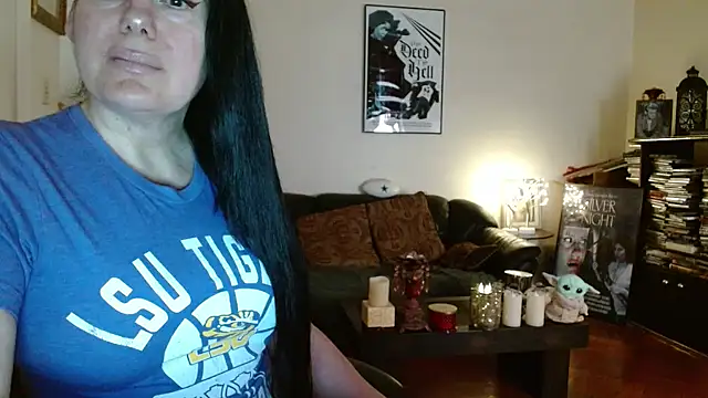 mandaloriangirls online show from March 18, 2026, 4:43 pm