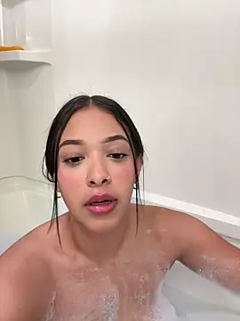 Naniwithnano online show from November 25, 2025, 2:55 am