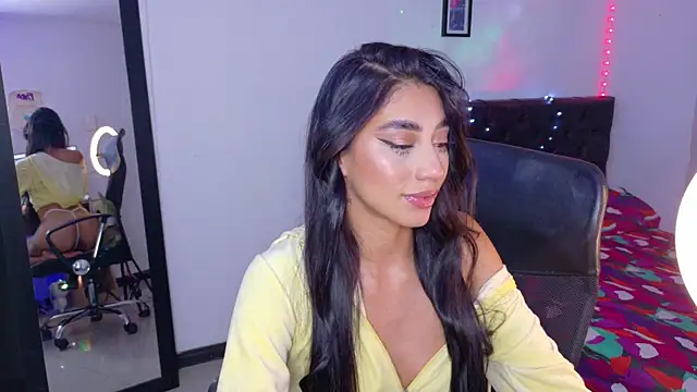 JulietaCheerr online show from December 17, 2025, 1:33 am