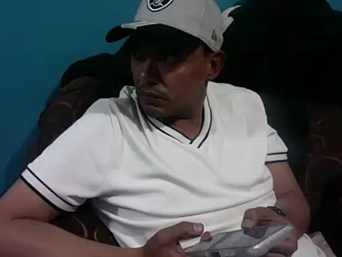 Snapshot of TUMORENO1 chatting on January 23, 2025, 3:26 am TUMORENO1 online show from January 23, 2025, 3:26 am