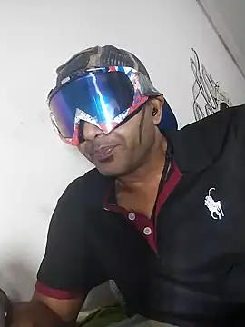 Snapshot of Daretodeviate chatting on October 18, 2025, 3:13 pm Daretodeviate online show from October 18, 2025, 3:13 pm