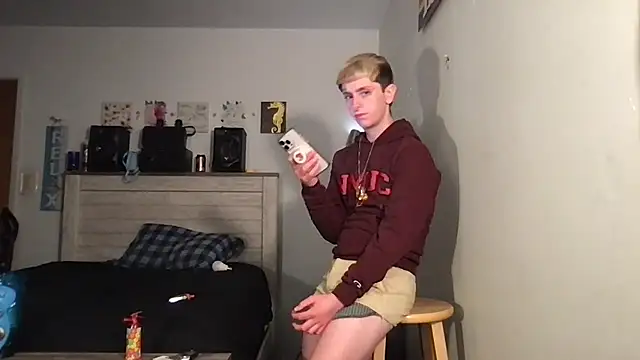 Snapshot of twentywithafelonyy chatting on February 4, 2025, 10:54 am twentywithafelonyy online show from February 4, 2025, 10:54 am