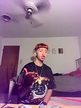 Snapshot of twentywithafelonyy chatting on October 13, 2025, 6:13 am twentywithafelonyy online show from October 13, 2025, 6:13 am