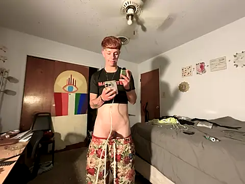 Snapshot of twentywithafelonyy chatting on October 19, 2025, 5:19 am twentywithafelonyy online show from October 19, 2025, 5:19 am