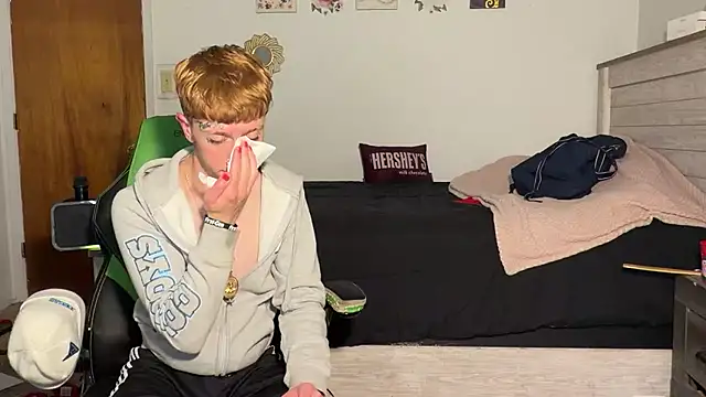 Snapshot of twentywithafelonyy chatting on November 12, 2025, 4:18 pm twentywithafelonyy online show from November 12, 2025, 4:18 pm