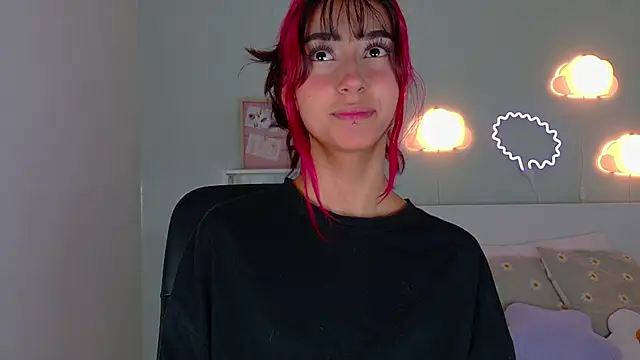 ParisFox  online show from October 4, 2025, 12:03 pm