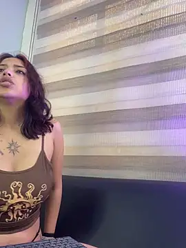 Snapshot of Liittleluaa_ chatting on March 1, 2025, 3:38 pm Liittleluaa online show from March 1, 2025, 3:38 pm