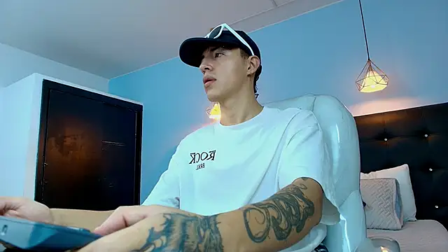 Lobo 17  online show from March 15, 2025, 3:29 am