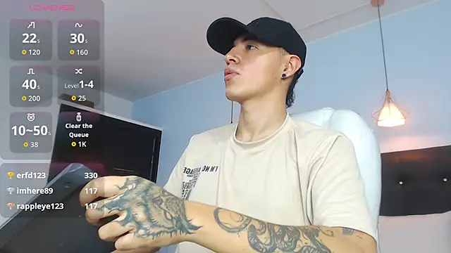 Lobo 17  online show from October 14, 2025, 3:40 am