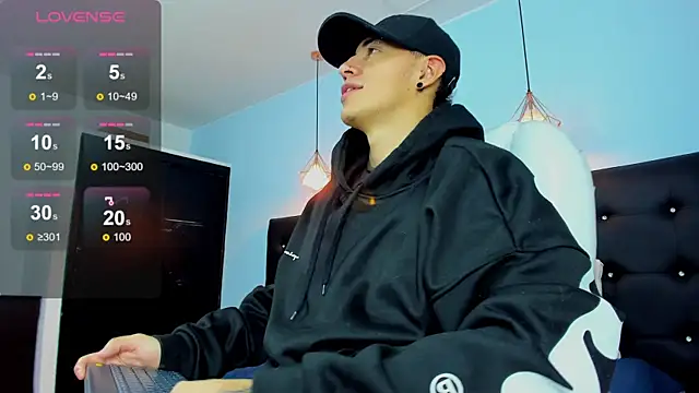 Lobo 17  online show from November 27, 2025, 3:19 am