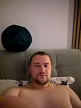 KarlosCarutox online show from December 16, 2025, 8:25 pm