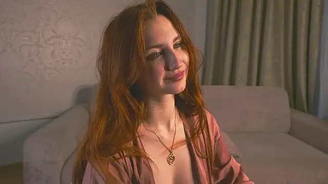 Snapshot of EsmaCrumbley chatting on January 22, 2025, 11:01 am EsmaCrumbley online show from January 22, 2025, 11:01 am