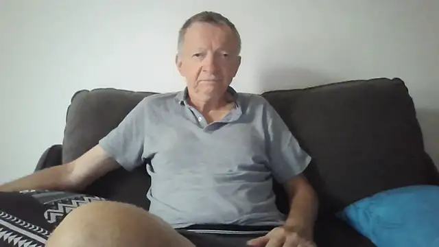 Snapshot of naturiste974 chatting on February 28, 2026, 3:40 am naturiste974 online show from February 28, 2026, 3:40 am