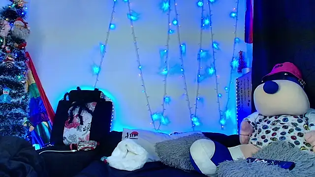Snapshot of twink_sebas_ chatting on December 24, 2024, 8:49 pm twink sebas online show from December 24, 2024, 8:49 pm