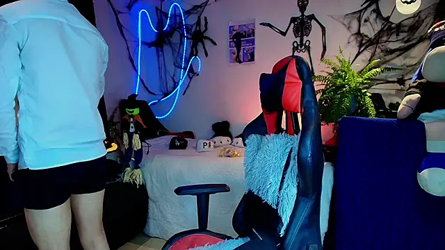 Snapshot of twink_sebas_ chatting on October 31, 2025, 6:25 am twink sebas online show from October 31, 2025, 6:25 am