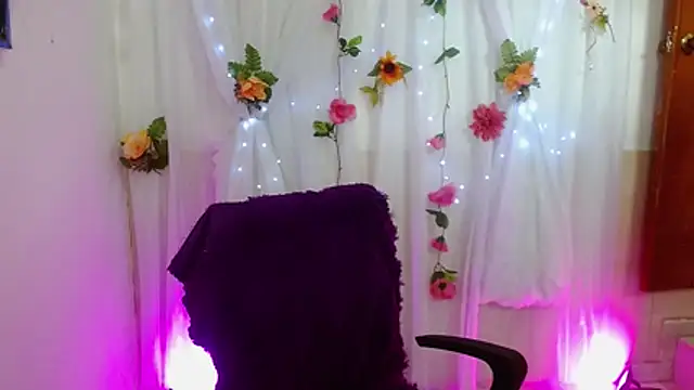 Marybaby 69 online show from November 10, 2025, 1:21 pm