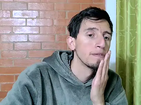 johan70sexy online show from April 22, 2026, 4:26 am