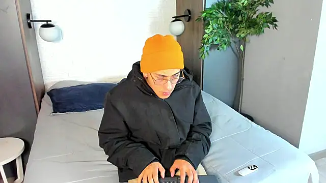 Andy Joy  online show from March 6, 2026, 10:56 am