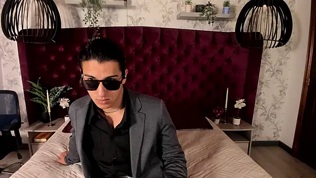 Andy Joy  online show from May 31, 2026, 11:39 am