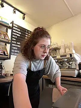 cinnabon  online show from March 29, 2026, 9:42 am