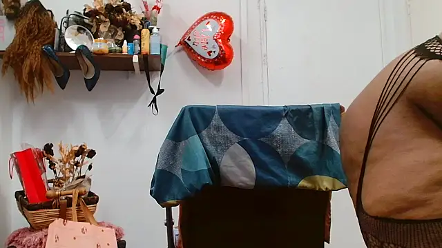 xTALLSEXYBUMx online show from July 3, 2026, 3:51 pm