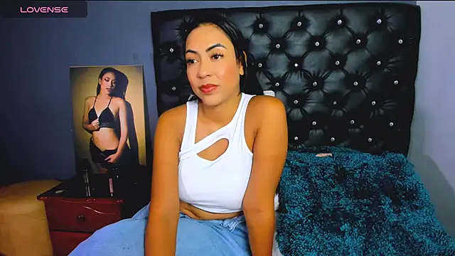 Snapshot of catalinamuss_ chatting on July 15, 2026, 2:11 pm catalinamuss online show from July 15, 2026, 2:11 pm