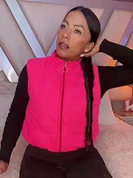 Amber villalobos  online show from October 3, 2025, 4:31 am