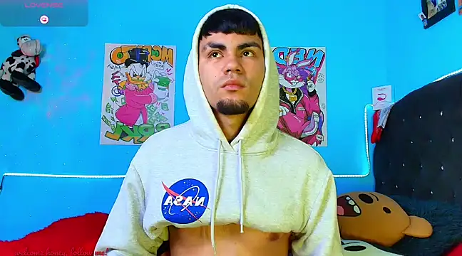 kalivan voinesscu online show from December 13, 2024, 1:55 pm