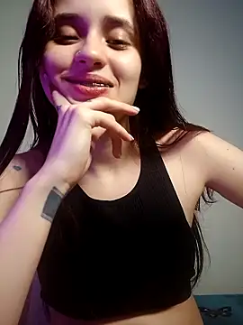 Snapshot of Kim_19 chatting on September 30, 2025, 3:33 am Kim 19 online show from September 30, 2025, 3:33 am