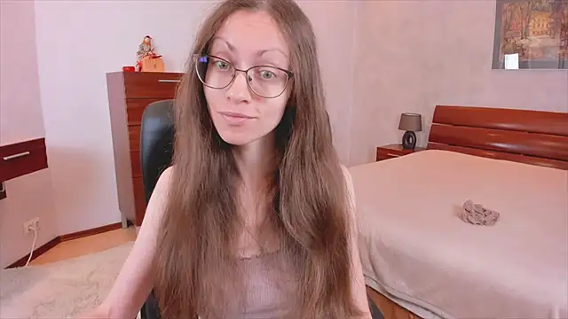 Pantyhose Mila online show from October 8, 2025, 7:22 pm