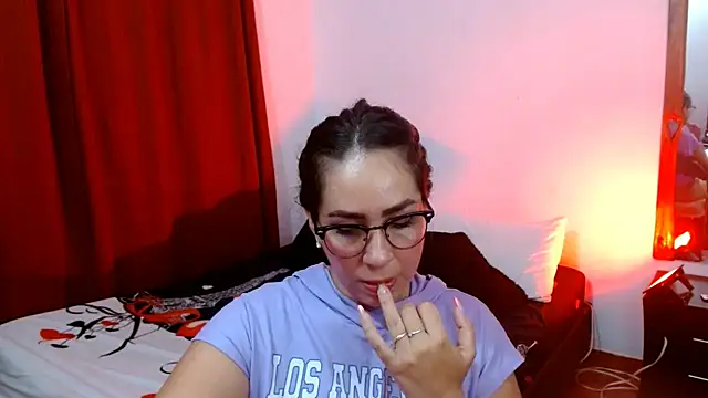 naihroby online show from February 19, 2025, 2:23 am