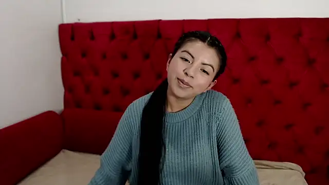 CarolineBrunx online show from January 19, 2025, 4:22 am