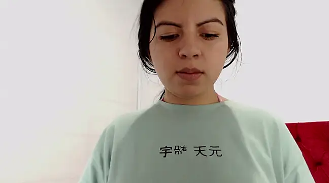 CarolineBrunx online show from February 7, 2025, 8:10 pm