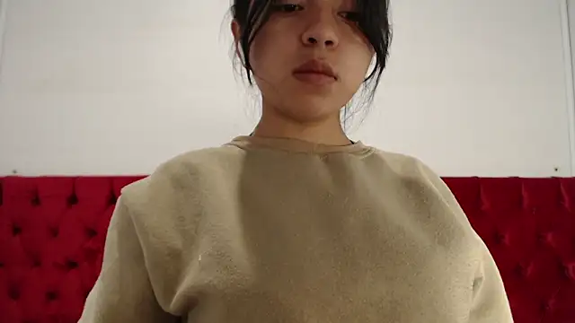 CarolineBrunx online show from February 11, 2025, 3:29 am