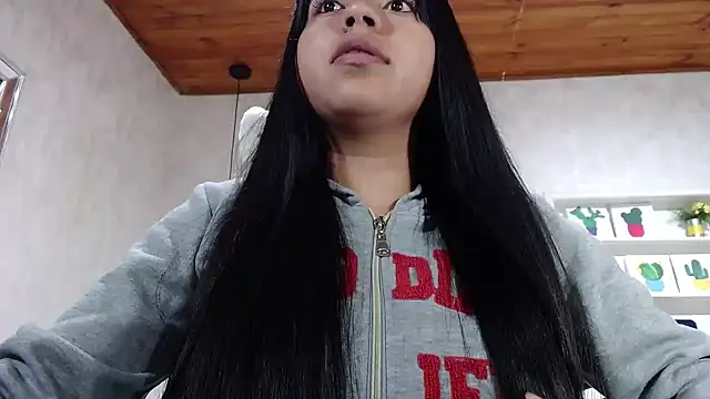 CarolineBrunx online show from September 14, 2025, 8:35 am