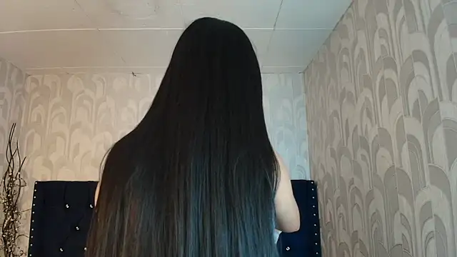 CarolineBrunx online show from April 24, 2026, 10:01 pm