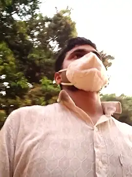 Ishan003 online show from February 21, 2026, 12:33 am