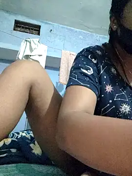 Snapshot of Priya_Strip chatting on February 3, 2025, 8:13 pm Priya Strip online show from February 3, 2025, 8:13 pm