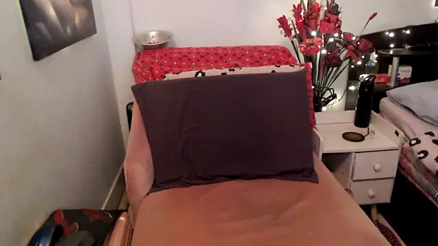 transagera online show from November 23, 2025, 1:38 am