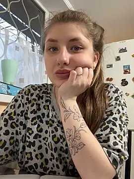 Snapshot of sexyy_girl_ chatting on March 15, 2025, 3:06 pm sexyy girl online show from March 15, 2025, 3:06 pm