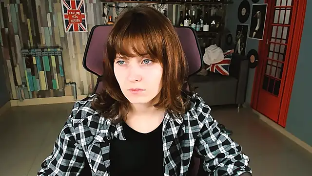 LolaAsmus online show from November 7, 2025, 7:30 am