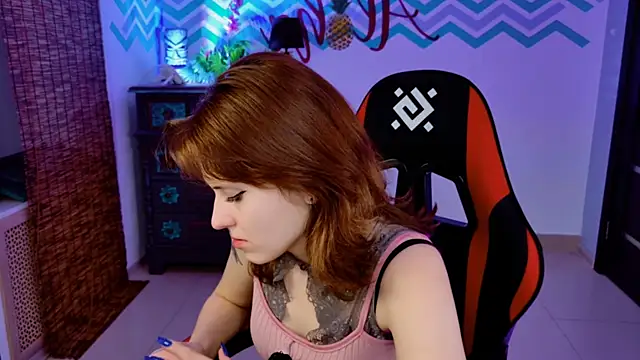 LolaAsmus online show from November 15, 2025, 8:00 am