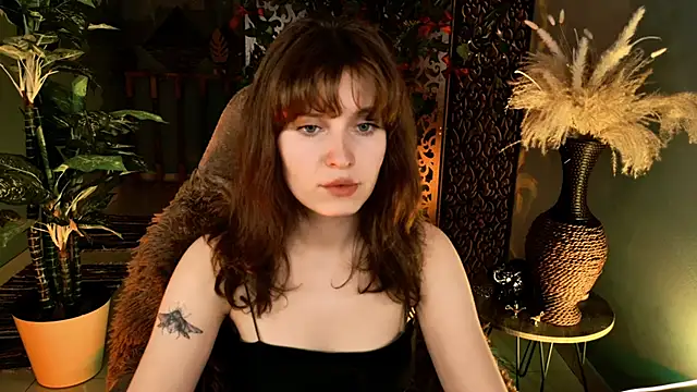 Snapshot of LolaAsmus chatting on March 28, 2026, 4:17 pm LolaAsmus online show from March 28, 2026, 4:17 pm